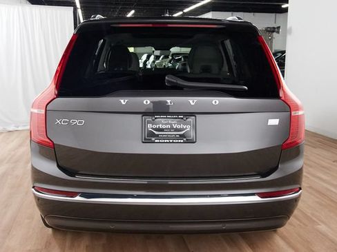 Used 2024 Volvo XC90 T8 Ultimate w/ Protection Package Premier AWD/4WD image 4