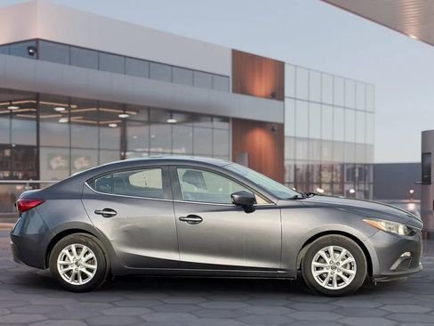 Used 2016 MAZDA MAZDA3 i Sport w/ Preferred Equipment Package image 12