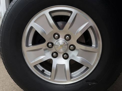 Used 2018 Chevrolet Silverado 1500 LT w/ Texas Edition RWD image 10