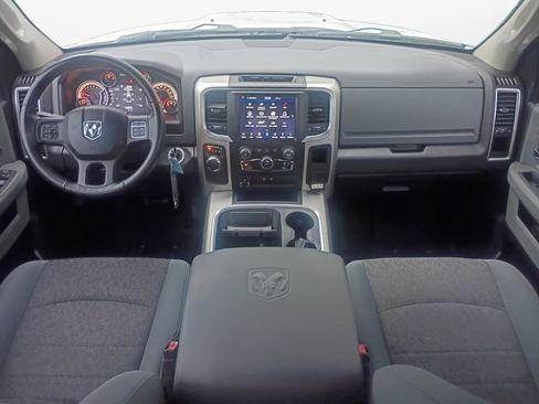 Used 2018 RAM 1500 SLT RWD image 20