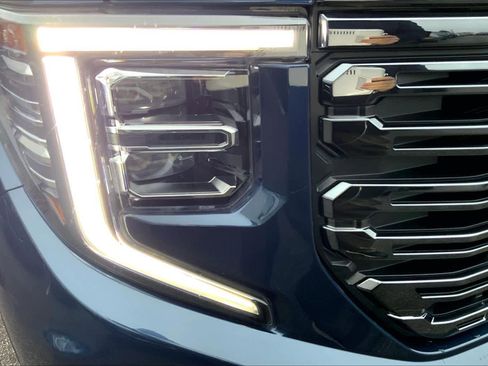 Used 2023 GMC Sierra 1500 Denali Ultimate image 26