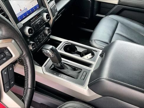 Used 2019 Ford F150 Lariat w/ Equipment Group 502A Luxury AWD/4WD image 18