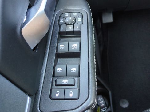 Used 2025 RAM 2500 Big Horn AWD/4WD image 23