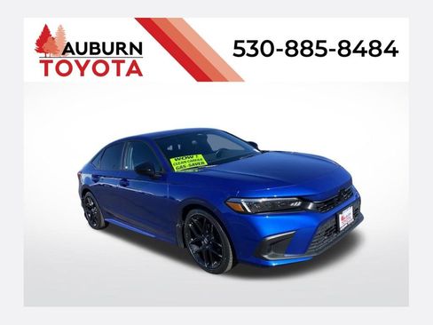Used 2023 Honda Civic Sport image 1