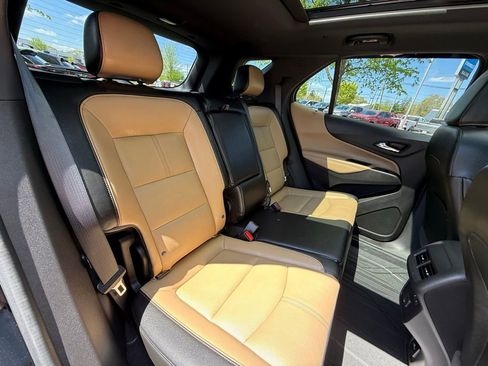 Used 2024 Chevrolet Equinox Premier AWD/4WD image 24