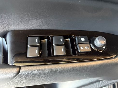 Used 2025 MAZDA CX-5 AWD 2.5 S w/ Preferred Package image 14