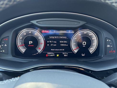 Used 2023 Audi Q8 Premium Plus w/ Premium Plus Package AWD/4WD image 31