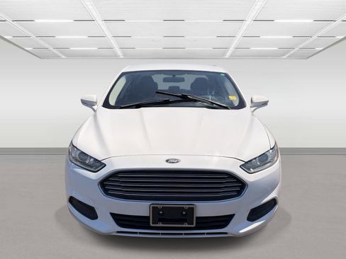 Used 2016 Ford Fusion SE FWD image 8