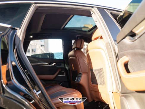 Used 2019 Maserati Levante S GranLusso image 19
