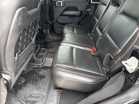 Used 2018 Jeep Wrangler Unlimited Rubicon AWD/4WD image 24