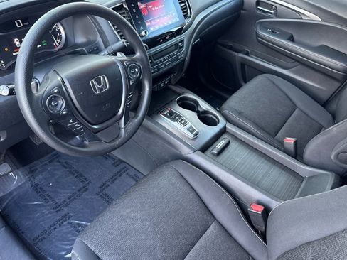 Used 2023 Honda Ridgeline Sport image 4