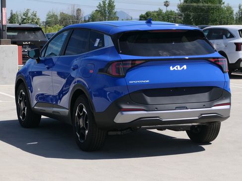 New 2026 Kia Sportage EX image 6