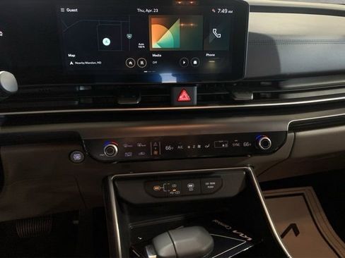 New 2026 Kia Carnival FWD image 13