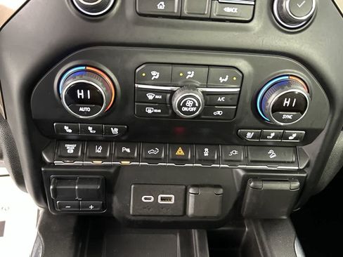 Used 2021 Chevrolet Silverado 2500 High Country w/ Z71 Off-Road Package image 19