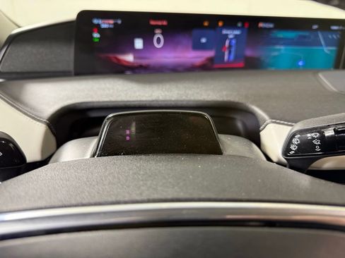 Certified 2025 Lincoln Navigator Reserve image 23