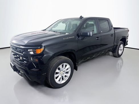Used 2026 Chevrolet Silverado 1500 Custom AWD/4WD image 3
