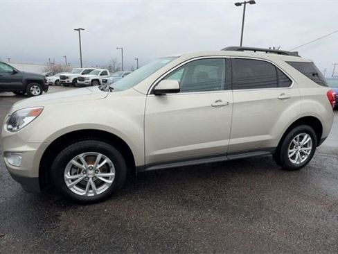 Used 2016 Chevrolet Equinox LT w/ Convenience Package image 4