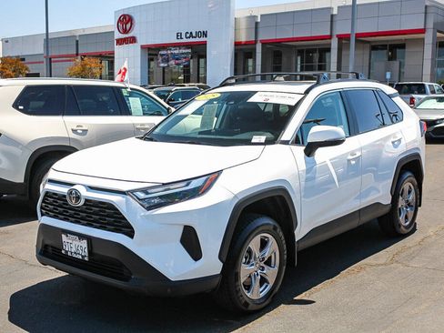 Certified 2025 Toyota RAV4 XLE w/ Convenience Package FWD image 22
