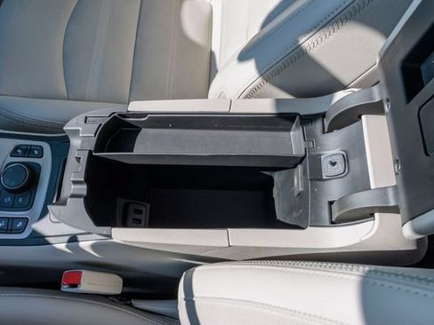 Certified 2023 GMC Terrain Denali AWD/4WD image 34