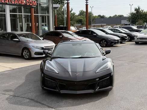 Used 2024 Chevrolet Corvette Z06 RWD image 8