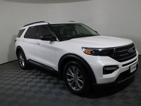 Certified 2022 Ford Explorer XLT w/ Equipment Group 202A image 1