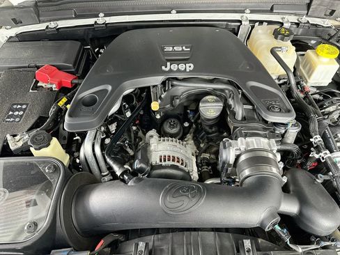 Used 2020 Jeep Gladiator Mojave AWD/4WD image 31