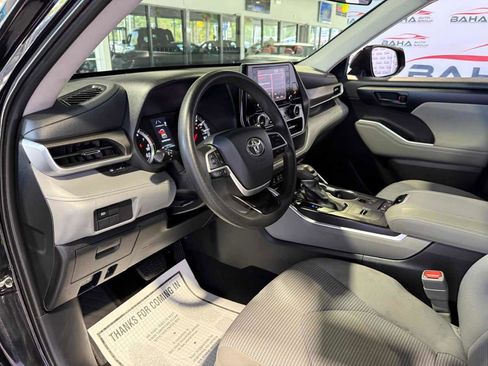 Used 2022 Toyota Highlander L FWD image 66