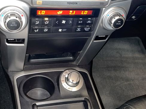 Used 2013 Toyota 4Runner Limited image 19