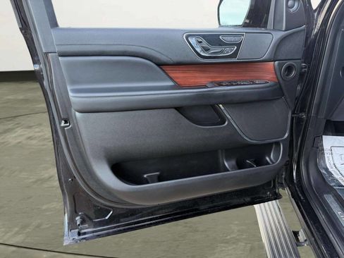 Used 2020 Lincoln Navigator L Reserve image 13