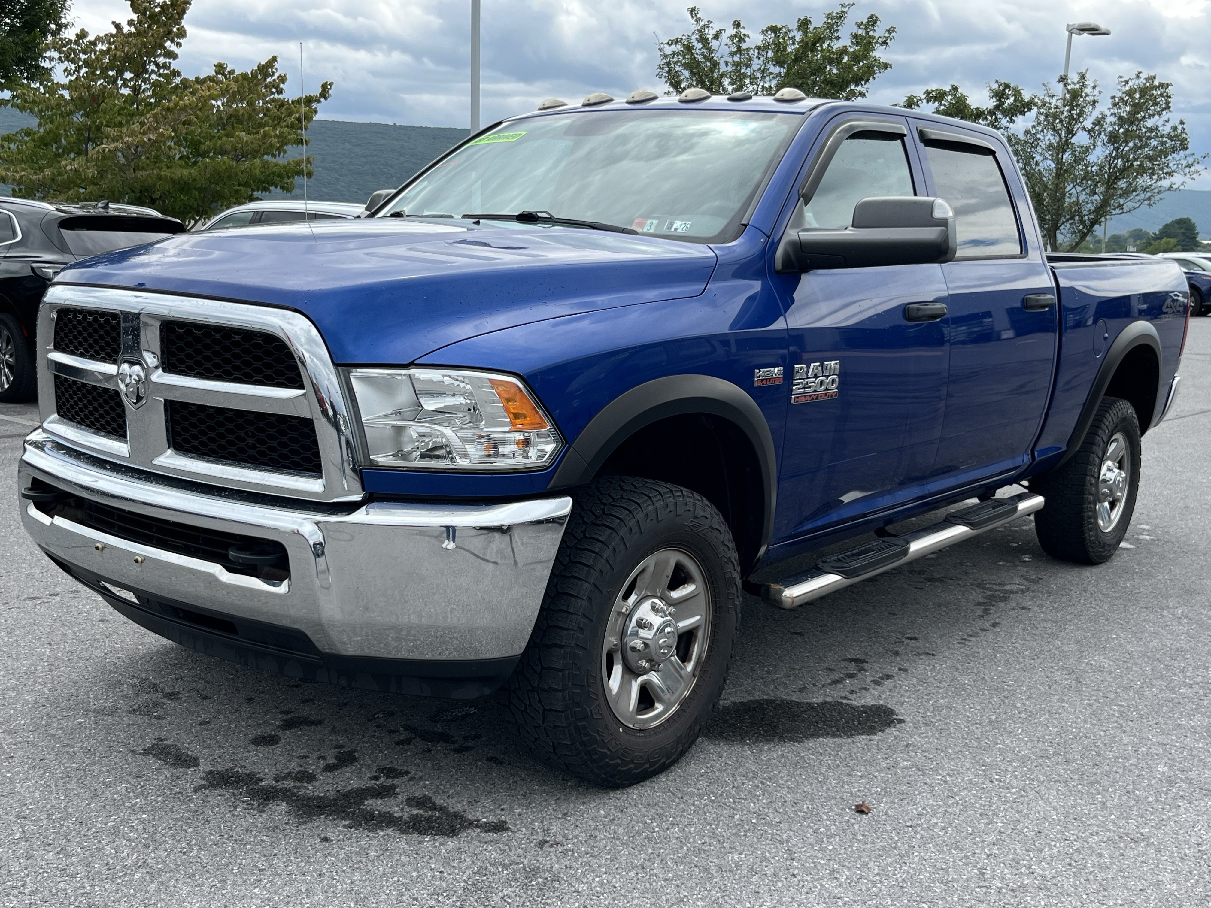 Used 2017 RAM 2500 Tradesman w/ Chrome Appearance Group AWD/4WD image 8