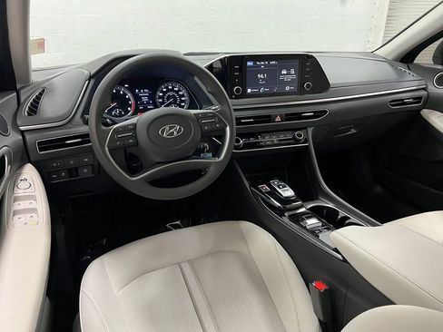 Used 2023 Hyundai Sonata SE image 11