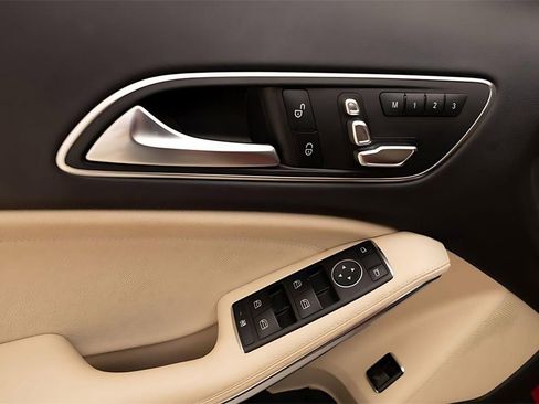 Used 2018 Mercedes-Benz GLA 45 AMG 4MATIC image 24