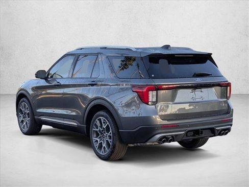 Used 2025 Ford Explorer Platinum w/ Ultimate Package RWD image 4