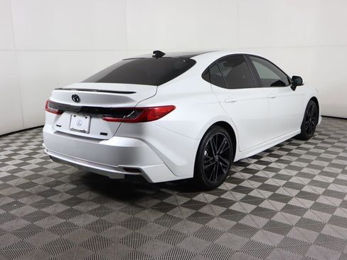 Used 2025 Toyota Camry XSE w/ Premium Package image 5