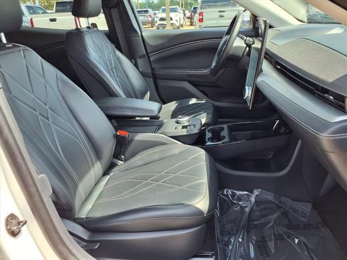 Used 2023 Ford Mustang Mach-E Select RWD image 31