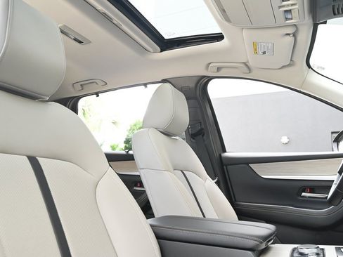 Certified 2025 MAZDA CX-90 3.3 Turbo w/ Preferred Package image 20