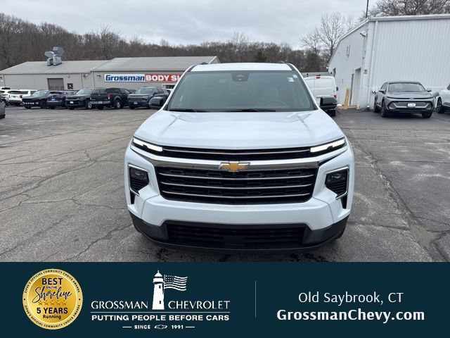Used 2026 Chevrolet Traverse LT w/ Driver Confidence Package AWD/4WD image 3