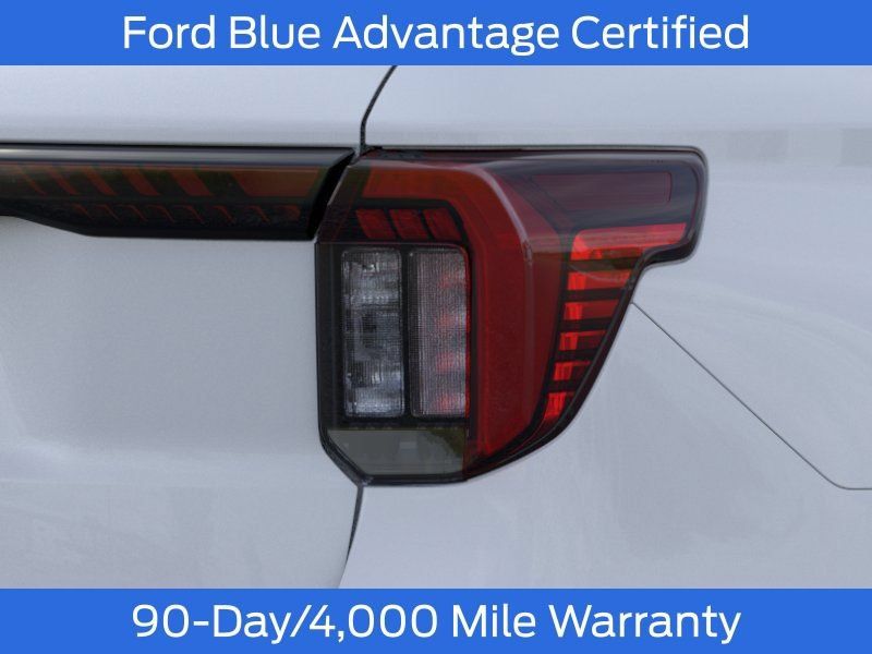 Used 2026 Ford Explorer Active AWD/4WD image 22