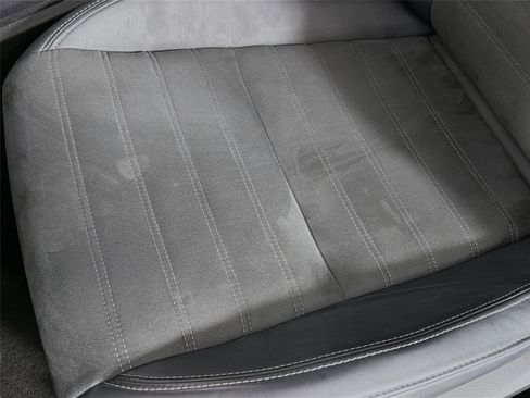 Used 2025 Mitsubishi Outlander SE AWD/4WD image 15