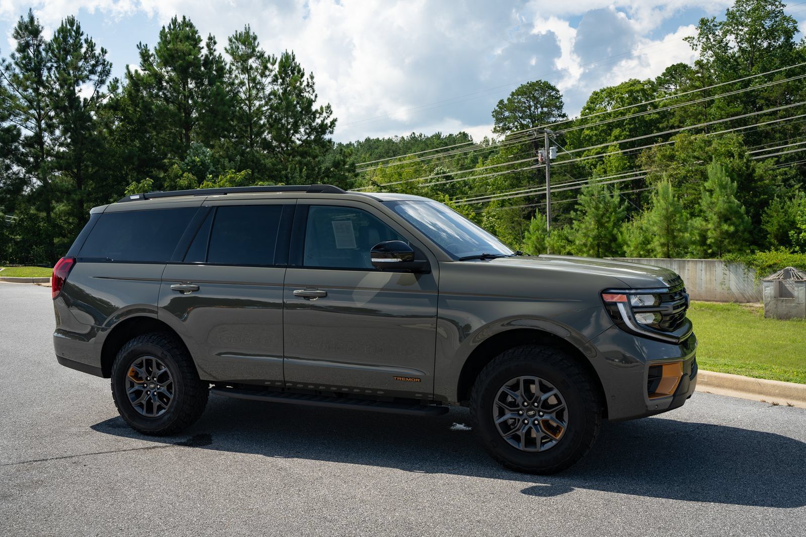 Used 2025 Ford Expedition Tremor AWD/4WD image 21