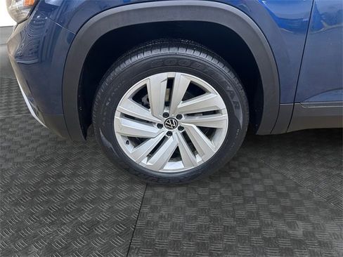 Used 2021 Volkswagen Atlas Cross Sport SE image 13