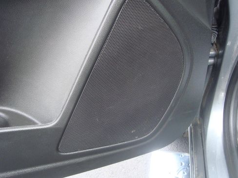 Used 2020 GMC Canyon Denali image 8