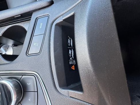 Used 2023 Cadillac XT6 Premium Luxury image 25