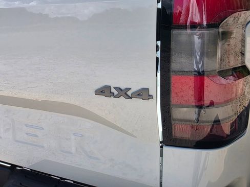 New 2026 Nissan Frontier SV w/ All-Weather Content Package image 7