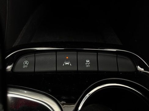 Used 2025 Buick Encore GX Preferred FWD image 23