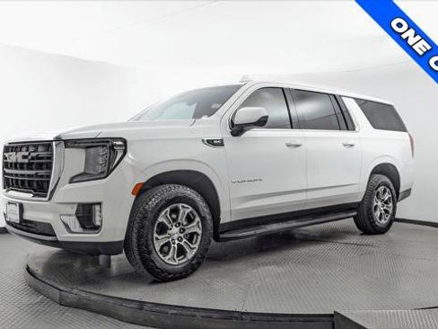 Used 2022 GMC Yukon XL SLE w/ Max Trailering Package AWD/4WD image 2