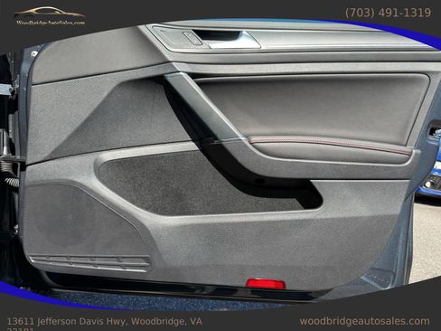 Used 2019 Volkswagen Golf 4-Door image 33