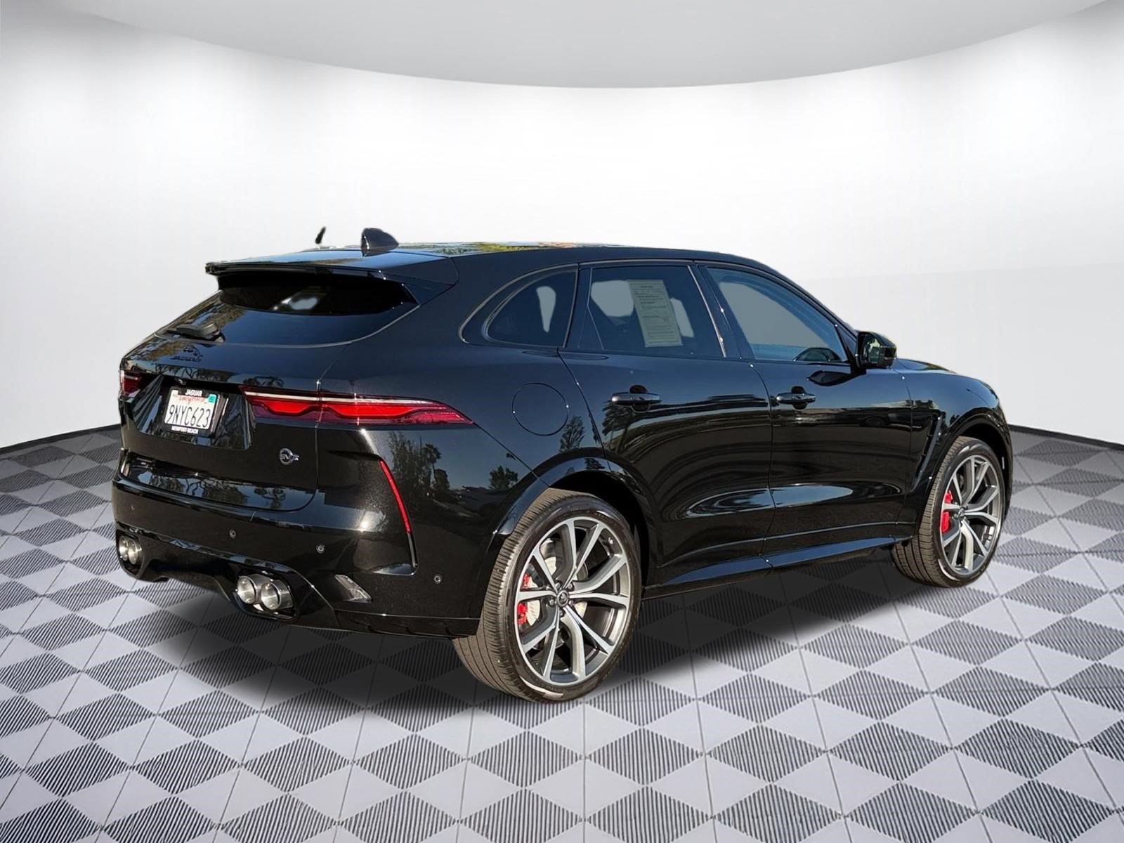 Used 2025 Jaguar F-PACE SVR 575 Edition AWD/4WD image 9