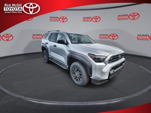 New 2026 Toyota 4Runner SR5 AWD/4WD image 2