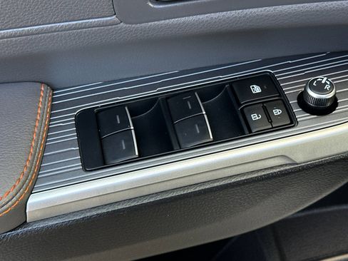 Used 2024 Toyota Sienna XSE w/ XSE Plus Package image 11